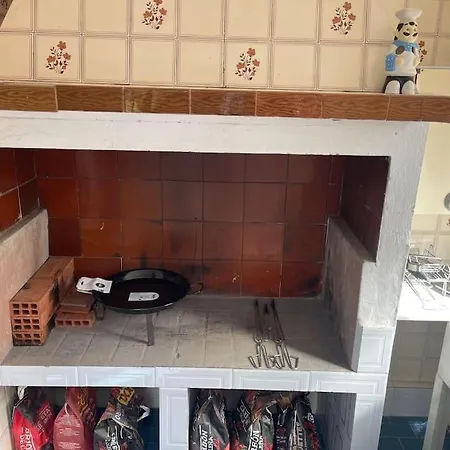 Chalet Con Piscina Nyaraló Lliria