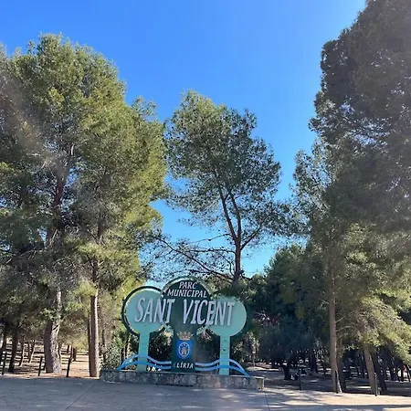 Chalet Con Piscina Nyaraló Lliria
